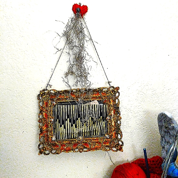 ...💫Beautiful Handmade artwork hanging💫... - Picture 1 of 2